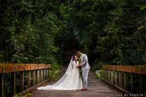 Intimate Oahu Wedding