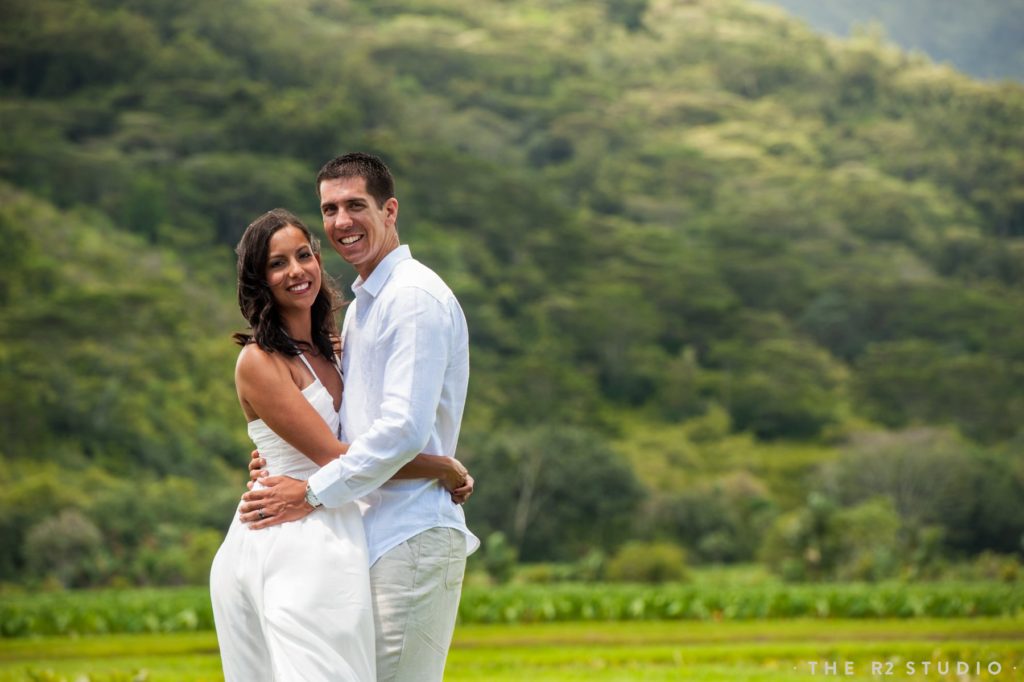 kauai and hawaii wedding photographer specializing in Hawaii intimate weddings