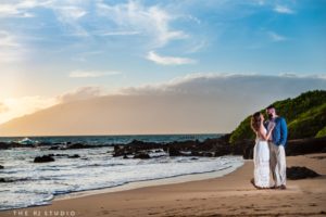 maui wedding photo done by hawaii and maui wedding photographer the r2 studio