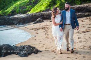 maui wedding photo done by hawaii and maui wedding photographer the r2 studio