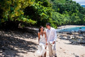 kauai and hawaii wedding photographer specializing in Hawaii intimate weddings