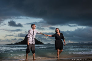 hawaii wedding photographers and oahu elopement photographer, the r2 studio, photographed this same sex couples portrait on Oahu, Hawaii.